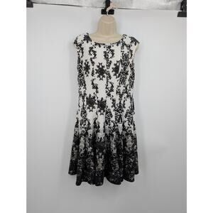 Gabby Skye Women's 14P White Black Sleeveless Fit and Flare Career Office